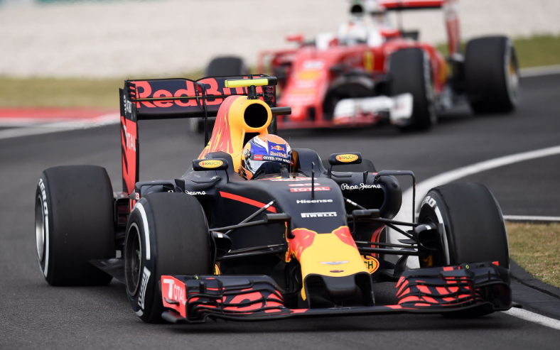Max Verstappen start van P3 in GP Maleisië