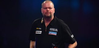 Van Barneveld verslaat Adrian Lewis