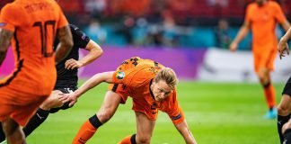 Frenkie de Jong dribbel